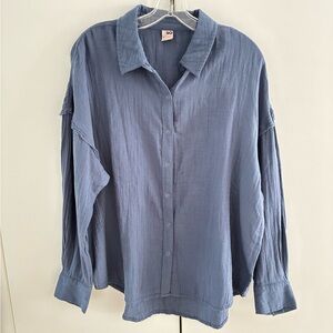 SO Blue Muslin Oversized Snap Front Shirt Size M  NWT